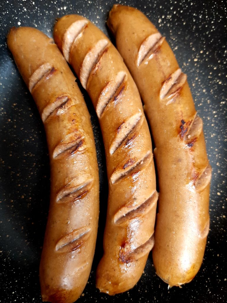 בראטוורסט-–-Bratwurst